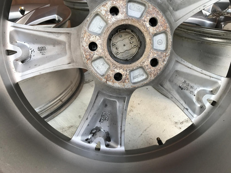 Oryginał felgi aluminiowe 19 cali 8T0 audiI A5 S5 s-line A4 A6 A8 A7 Q5