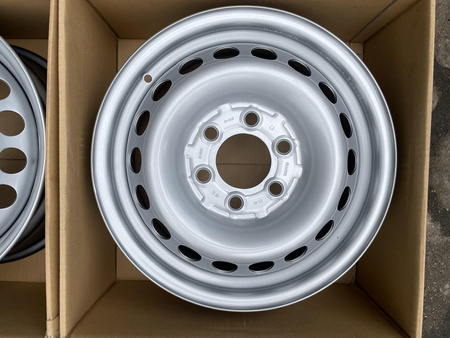 Felga stalowa 16cali Mercedes Sprinter II Vw Crafter 30 6x130