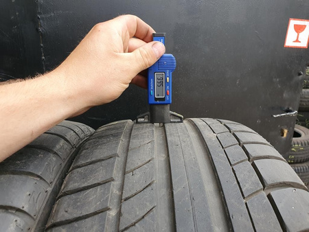 225/40R18 Avon ZZ5 XL para opon lato 5,6mm nr8451