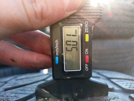 255/50R20 Bridgestone Blizzak LM-80 EVO komplet opon zima 5,4mm nr2418