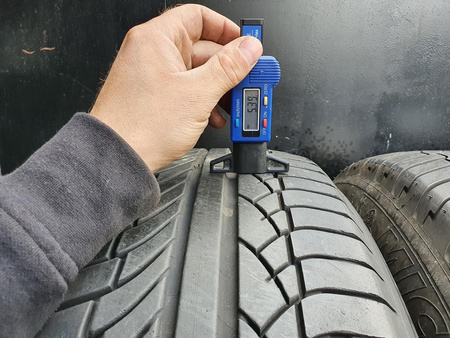 235/65R17 Michelin Latitude Diamaris komplet opon lato 5,3mm nr7821