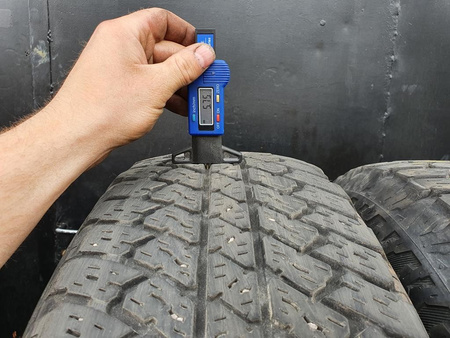 245/75R17 Bridgestone Dueler H/T para opon lato 5,7mm nr7674