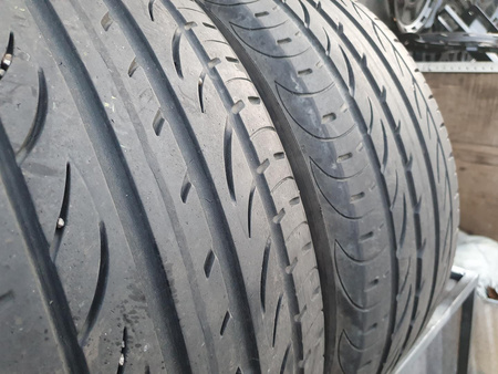235/45R18 Pirelli PZero Nero GT para opon lato 6,7mm nr8801
