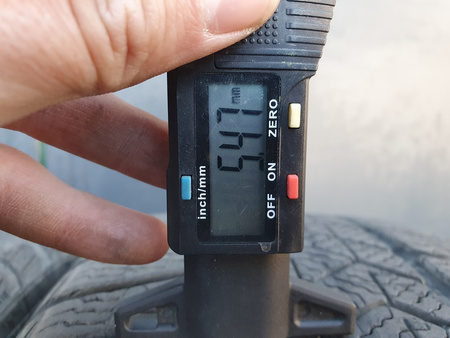 215/50R18 Pirelli Sottozero 3 komplet opon zima 6,2mm nr8845