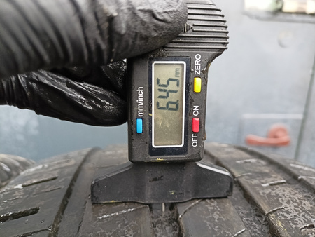 225/50R17 Barum Bravuris 3 XL komplet opon lato 6,4mm nr7289