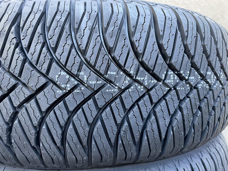 Oryginał koła 195/65R15 Opel Combo 5x98 Goodride całoroczne