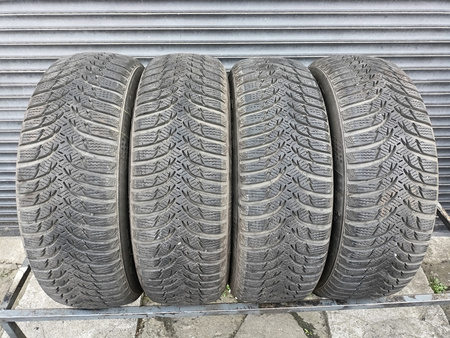 185/65R15 Kumho WinterCraft WP51 komplet opon zima 8mm nr5623