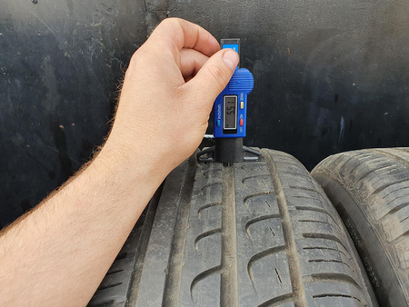 205/60R15 Pirelli P7 komplet opon lato 7,1mm nr5475