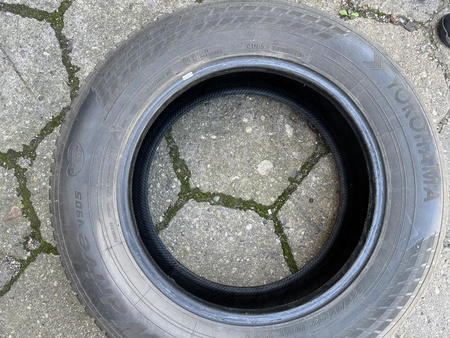 225/65R17 Yokohama W-Drive V905 komplet opon zima 6,4mm nr7119