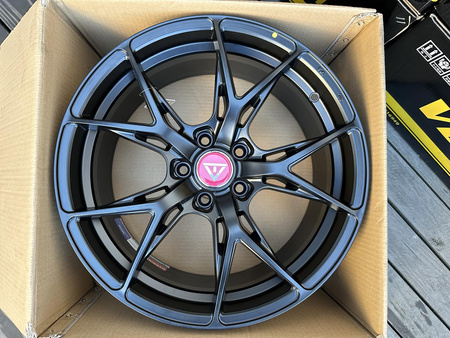 Felgi 18cali Audi BMW Mercedes Seat Skoda Vw Ford 5x112 et38