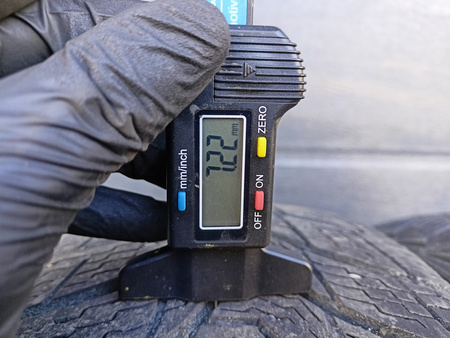 215/65R16 Premiorri Via Maggiore para opon zima 7,2mm nr6286