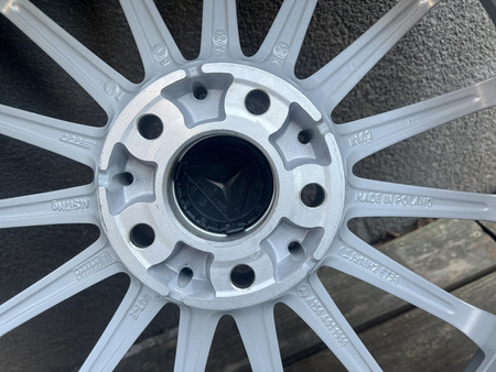 Oryginał koła 215/55R18 Mercedes GLA X156 W156 5x112 Dunlop zima nowe