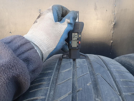 235/60R18 Hankook Ventus S1 evo 2 komplet opon lato 6,7mm nr8297