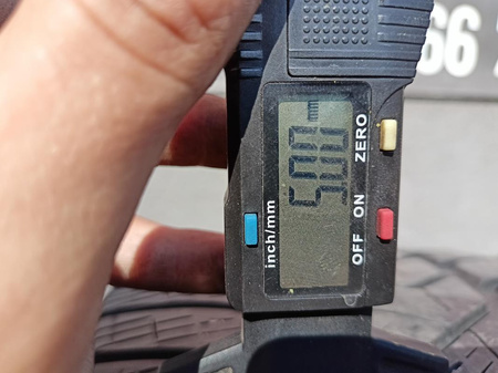 225/55R19 Pirelli Scorpion Winter para opon zima 5,9mm nr9549