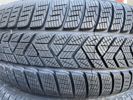 Koła 235/55R18 Kia Sportage R 5x114,3 et35 Pirelli zima nowe