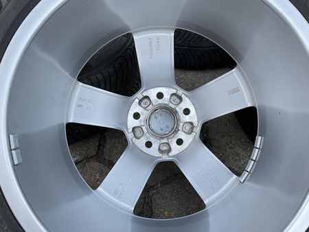 Oryginał koła zima 235/50R19 Audi 4N0 S8 A8 D5 Michelin zima 7,5mm