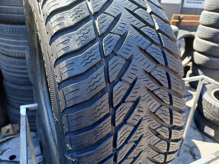 225/55R16 Goodyear Eagle Ultra Grip opona pojedynka zima 6,1mm P6069