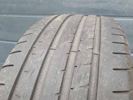 235/45R18 Goodyear Eagle F1 Asymmetric 5 opona lato 5,4mm P868