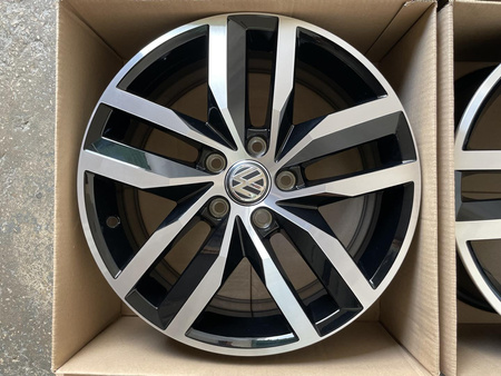 Oryginał felgi 17cali 5G0 Vw Golf GTI Jetta Passat Tiguan Sharan