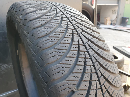 195/65R15 Goodyear Vector opona pojedynka całoroczne 6,8mm P1543