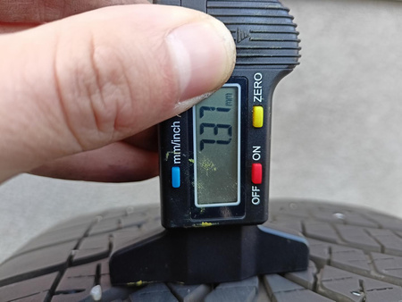 225/45R17 Goodyear Vector 4Season opona całoroczna 7,3mm P725