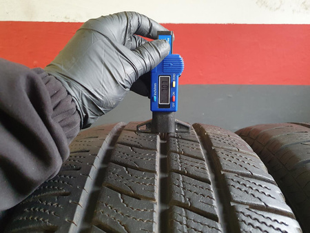 225/55R17C Goodyear Cargo Vector 2 BUS komplet opon zima 7,0mm nr7931