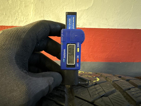 305/35R21 Pirelli Scorpion Winter para opon zima 5mm nr2368