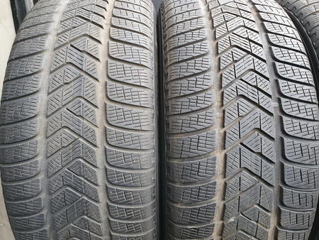 255/60R18 Pirelli Scorpion Winter komplet opon zima 6,1mm nr8536