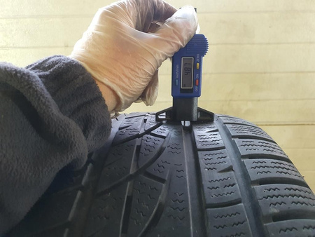 225/45R17 Hankook Winter I-Cept Evo opona pojedynka zima 4,8mm P727