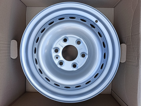 Oryginał felgi stalowe 16cali IVECO Daily S 6x125 ET68