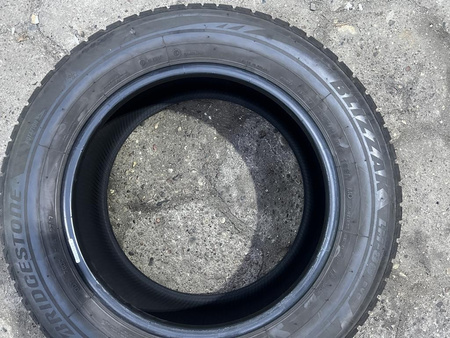 235/60R18 Bridgestone Blizzak LM-80 evo komplet opon zima 7,3mm nr8290