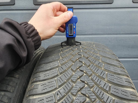 225/55R17 Falken Eurowinter HS01 XL para opon zima 6,6mm nr7588