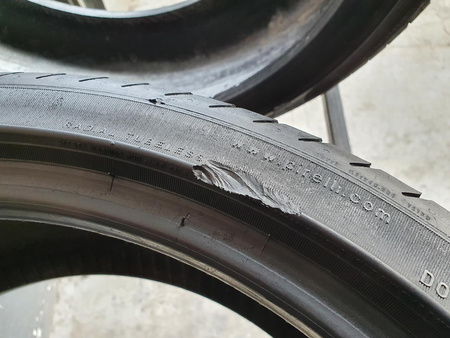 225/40R19 Pirelli PZero PZ3 RSC para opon lato 5,7mm nr9420