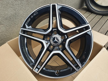 Oryginalna felga 18cali Mercedes A klasa CLA AMG A1774014000