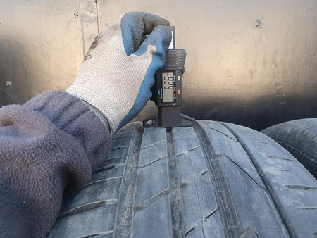 235/60R18 Hankook Ventus S1 evo 2 komplet opon lato 6,7mm nr8297