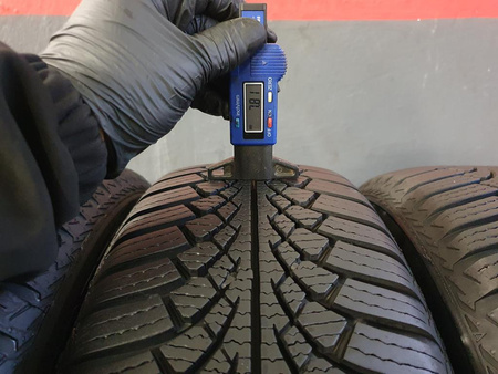 185/60R15 Pneument Winter XL komplet opon zima 7,8mm nr5441