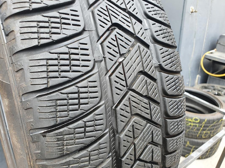 235/55R19 Pirelli Scorpion Winter opona pojedynka zima 5,8mm P975