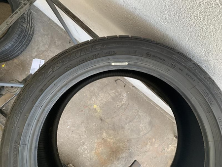 245/40R18 97Y M0 Bridgestone Potenza Re050A para Nowych opon lato