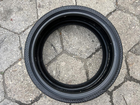 245/30R20 Vredestein Giugiaro Ultrac Vorti para opon lato 7,5mm 2240