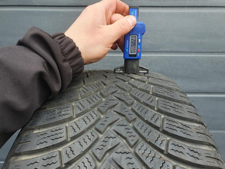 225/55R17 Falken Eurowinter HS01 XL opona pojedynka zima 5,0mm P730