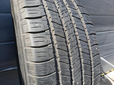 245/55R19 Goodyear Assurance opona pojedynka zima 6,3mm P987