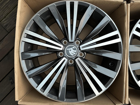 Felgi aluminiowe 18cali 5NN Skoda Octavia Superb Karoq Kodiaq