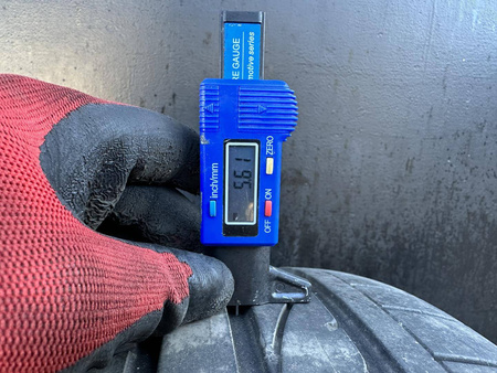 255/35R18 Bridgestone Potenza RE050A opona pojedynka lato 5,6mm P859