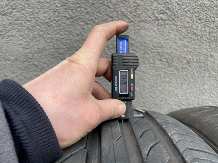 235/45R19 Continental ContiSportContact XL para opon lato 6,4mm nr9072