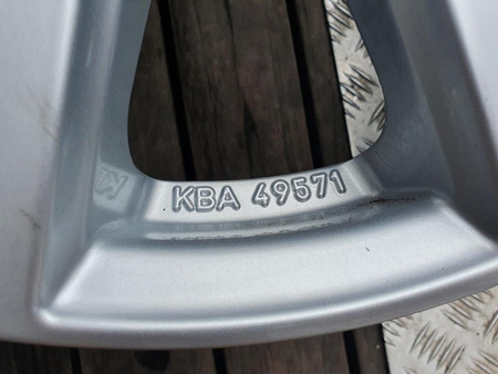 Felgi 17cali Audi A4 B7 B8 A6 C6 A3 Vw Golf Passat 5x112