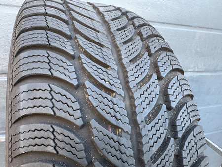205/55R16 Dębica Frigo 2 opona pojedynka zima 6,2mm P6027