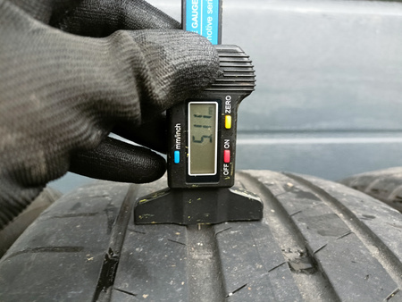 245/45R19 Bridgestone Turanza T005 XL komplet opon lato 5,5mm nr9561