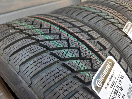 235/35R19 Continental WInterContact XL para opon zima