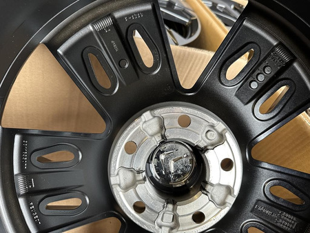 Oryginalne felgi 18cali Peugeot 3008 308 4008 407 5008 508