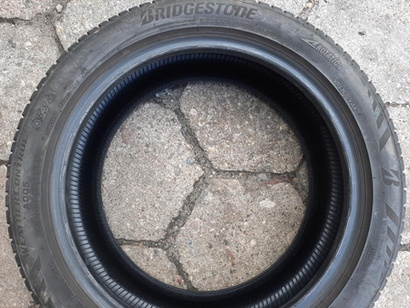 245/45R19 Bridgestone WeatherControl A005 para całoroczna 5,8mm 9264